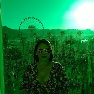 Meet your Posher, Nora